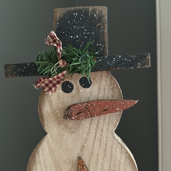 ⛄️Rustic Wooden Snowman - Picture 2 of 5